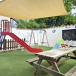 Costa Dorada Tiny House 1 Dom wakacyjny